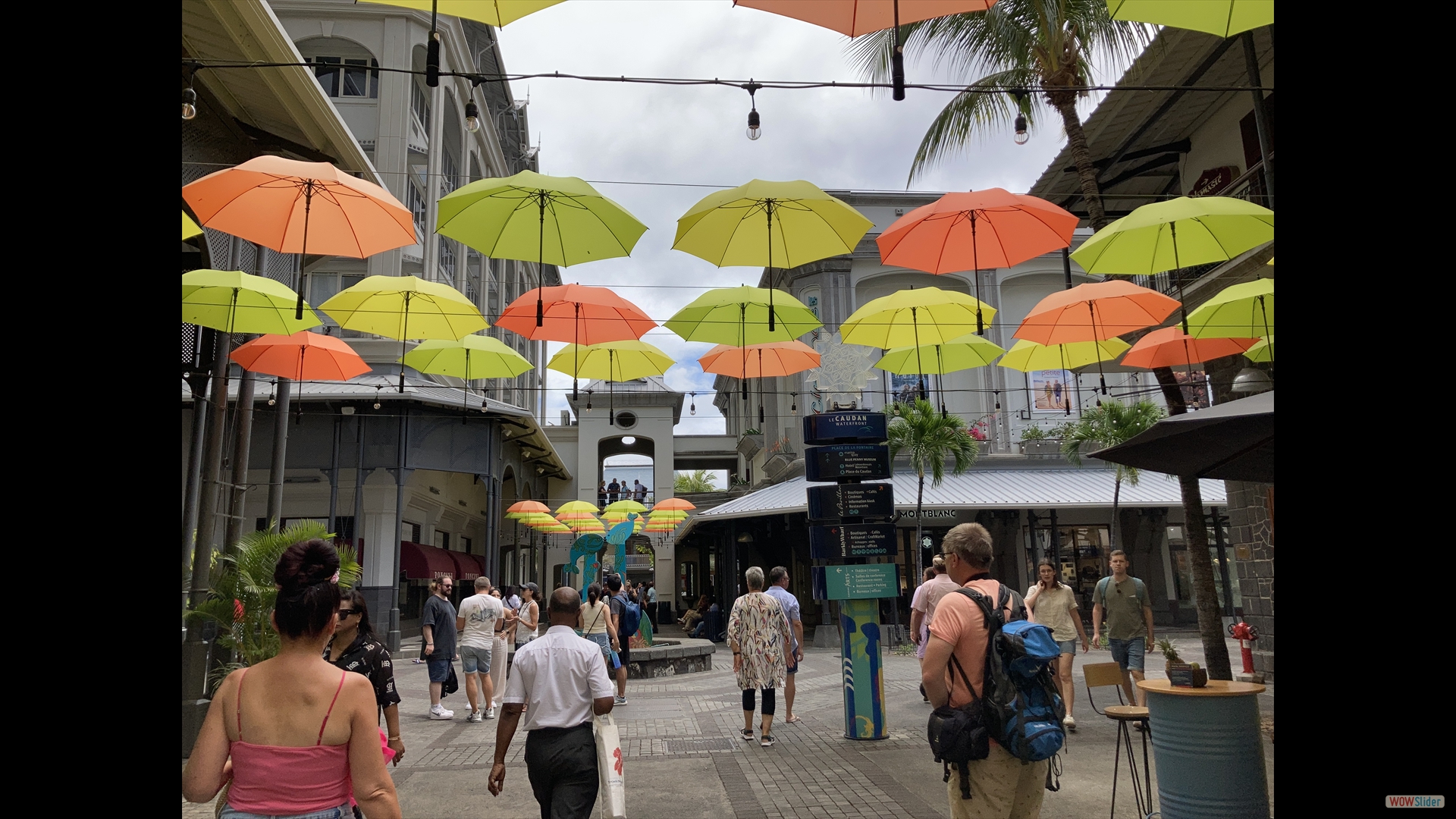 Umbrella Square