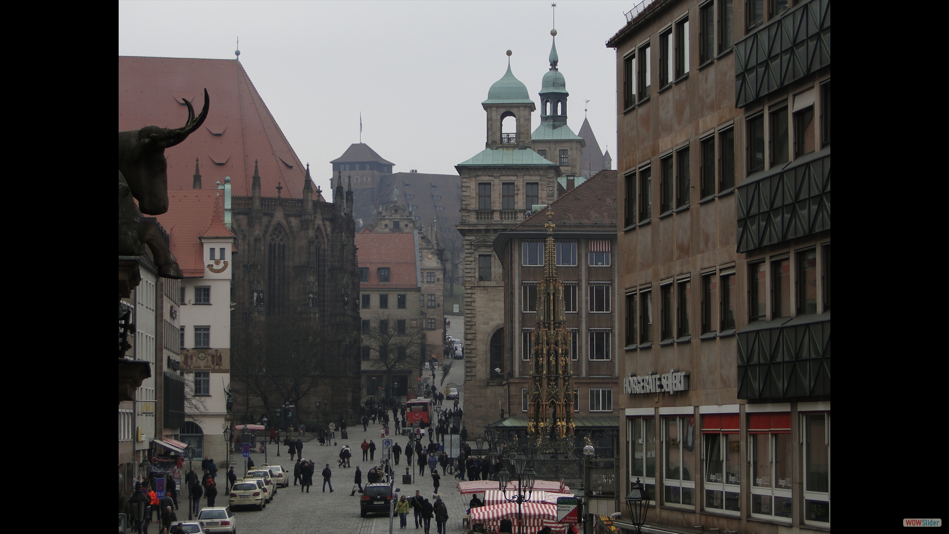 Hauptmarkt_Blick zur Kaiserburg