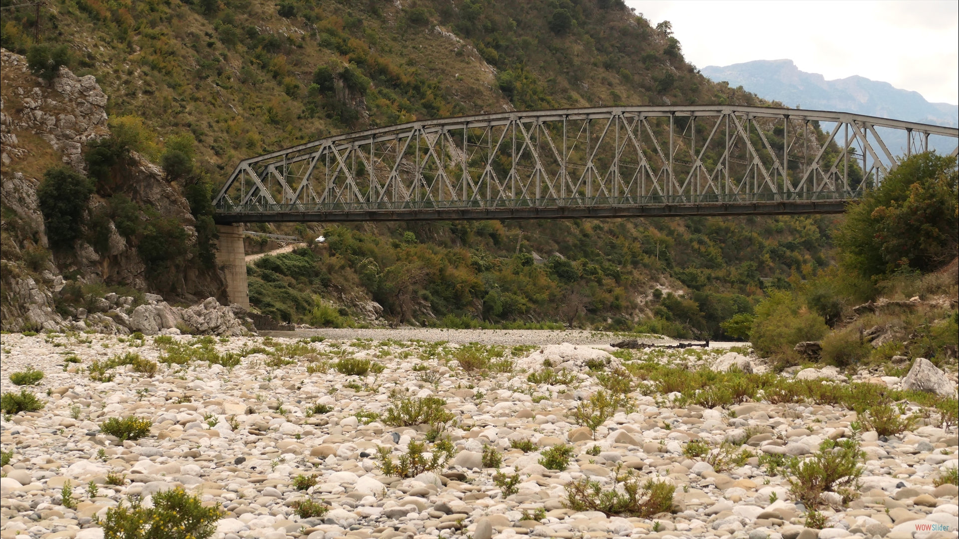 Dragoti-Brücke über die Vjosa