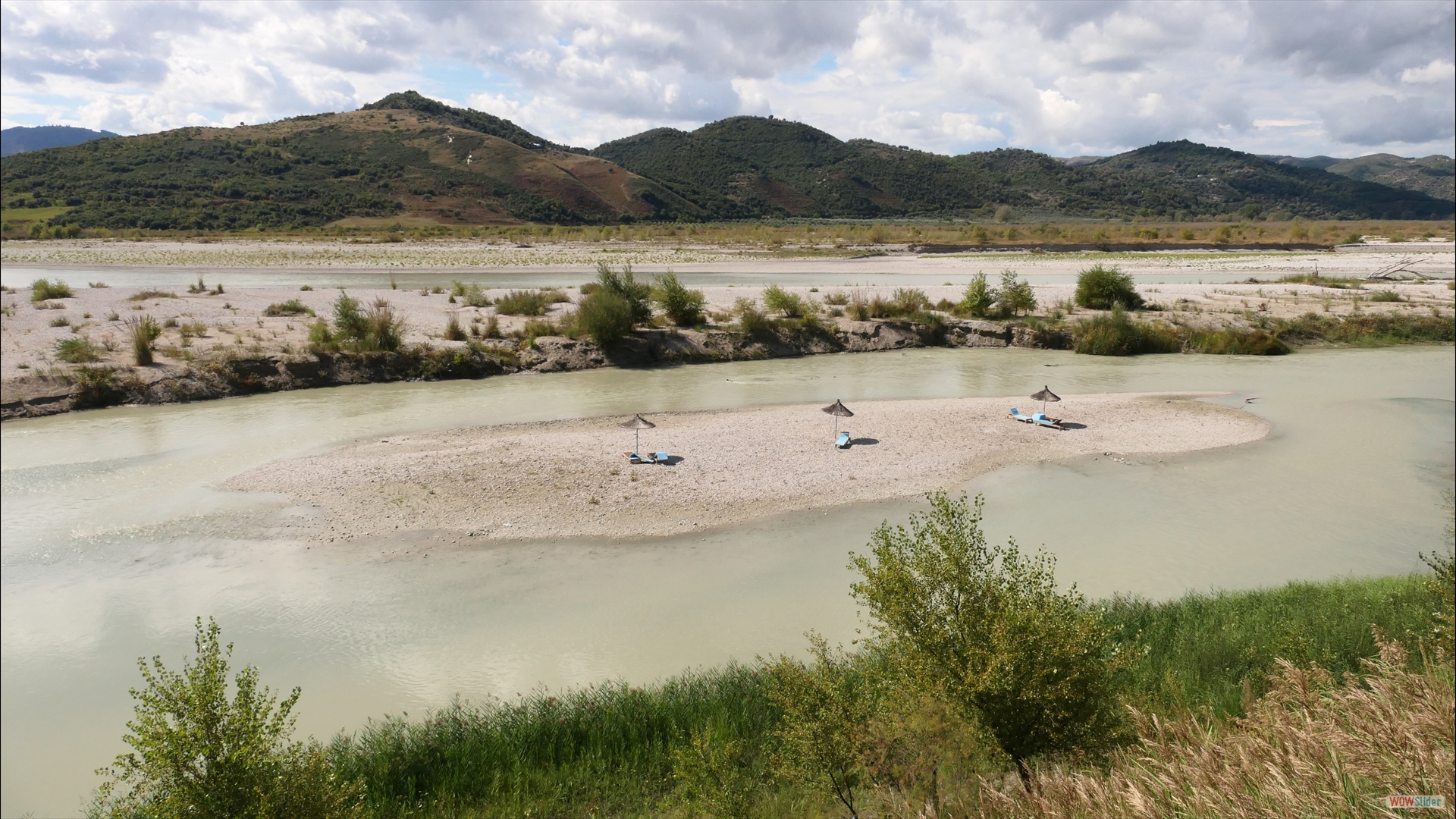 Strand am Vjosa-Fluss 