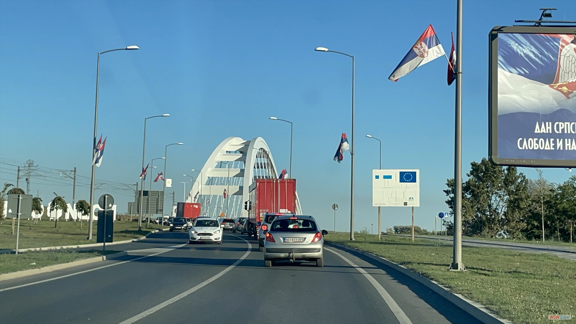 Žeželj-Brücke über die Donau (Novi Sad)