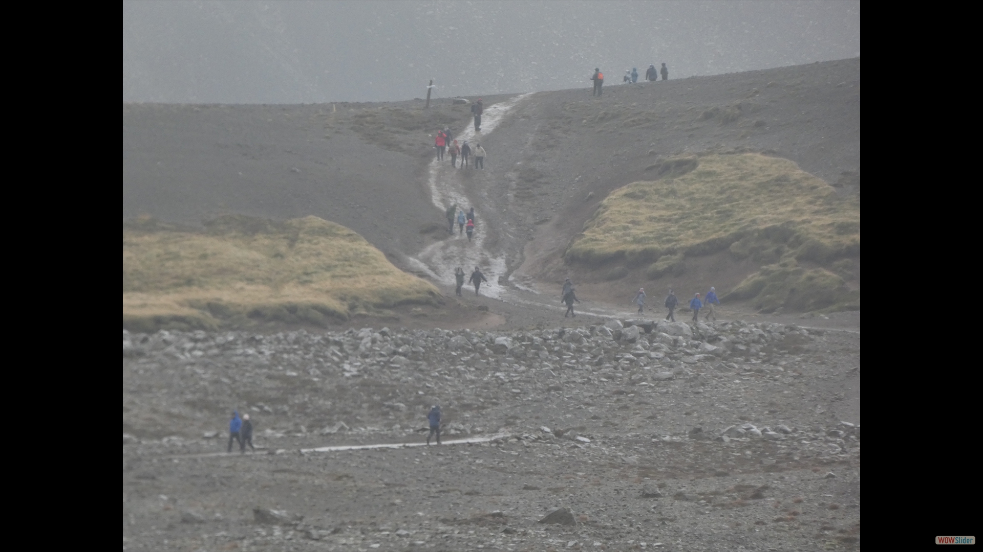 Perlan – die Perle
Speicher für 20 Mill. Liter Thermalwasser,
dient zur Warmwasserversorgung von Reykjavik
(… auch der im Winter beheizten Gehwege und Straßen)
