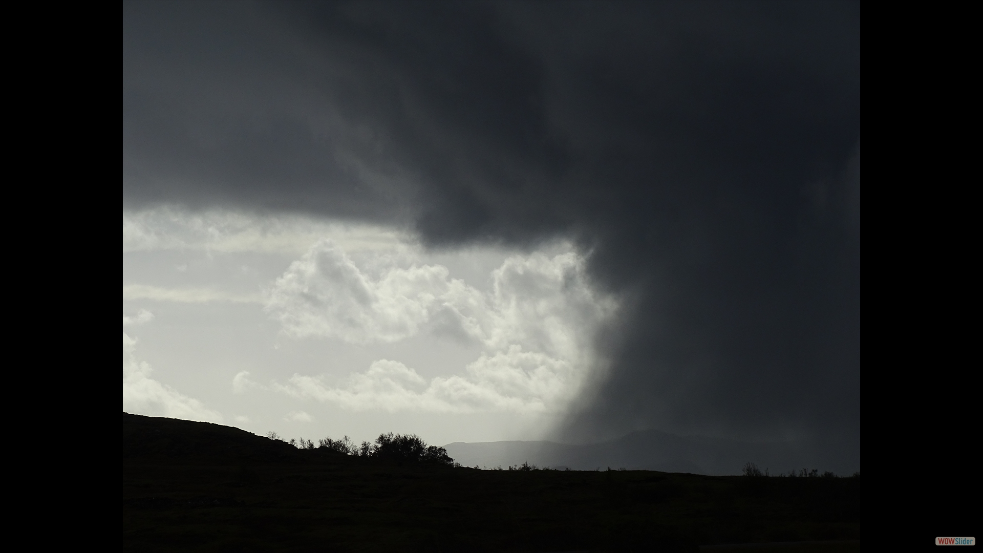 wieder unheilvolle Wolken...