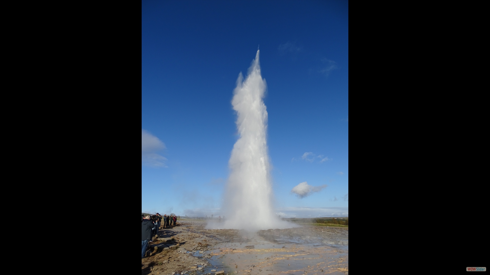 Geysir Strokkur mit einer Höhe von bis 30 m