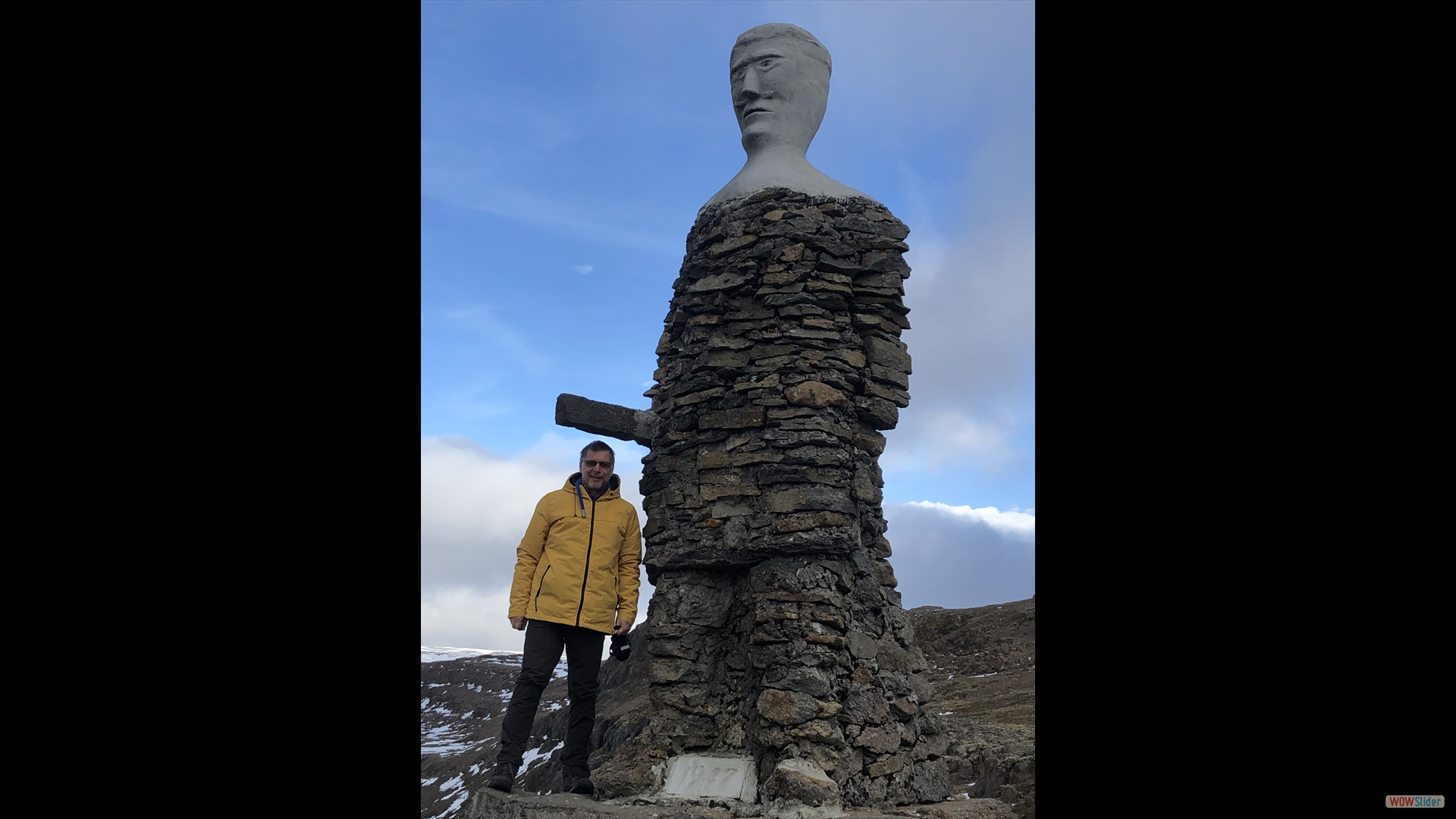 Kleifabui Statue am 404 m hohem Kleifaheidi Pass