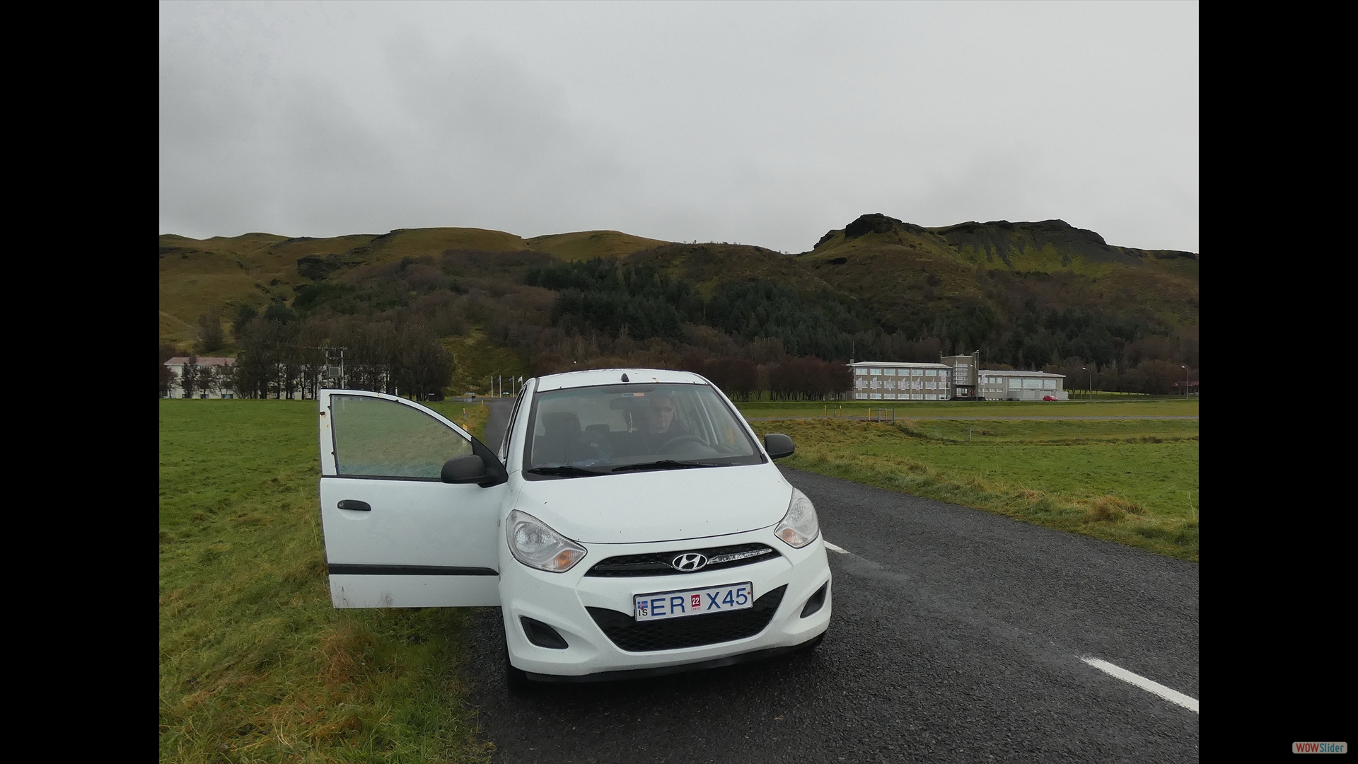 unsere Übernachtung in Skógar - am Vormittag gehts noch einmal 30 km zurück zum nachts beleuchteten Seljalandsfoss