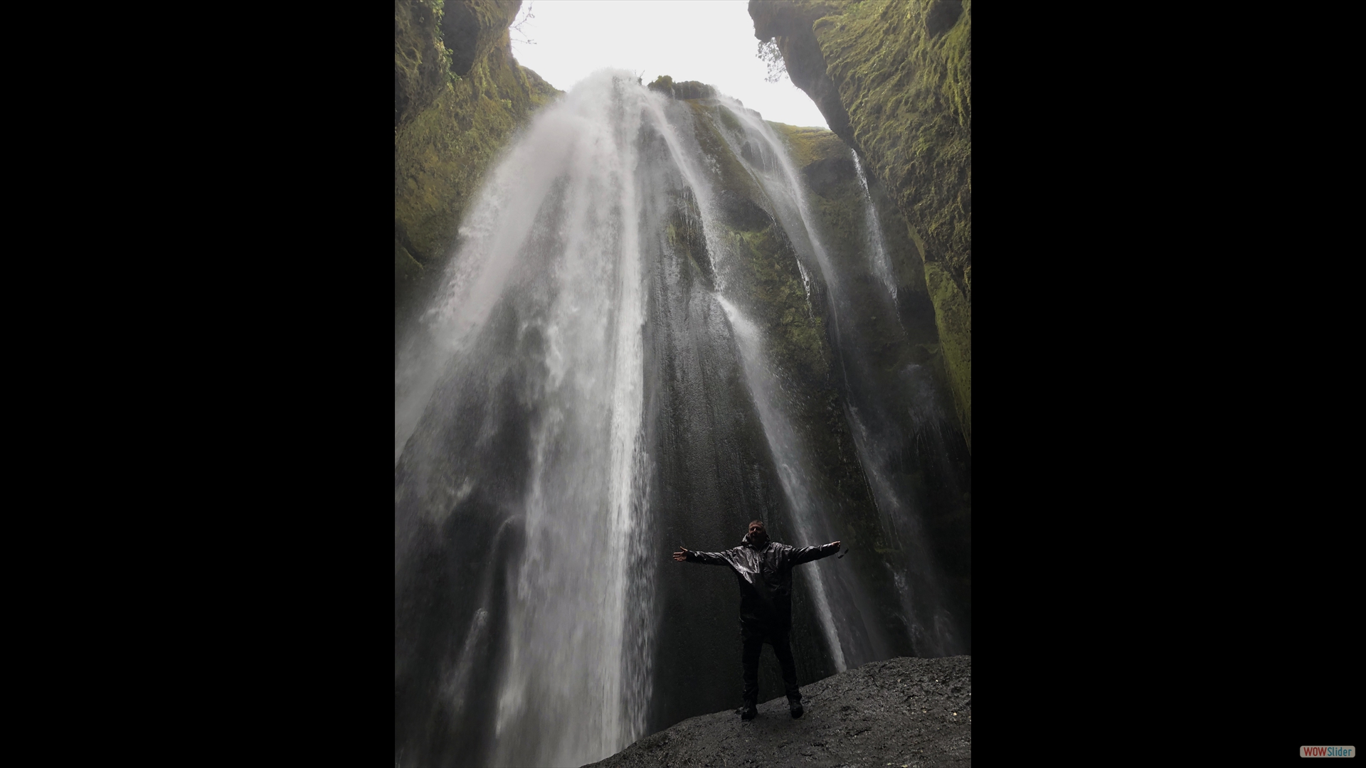 der nächste Wasserfall in einer engen Schlucht, der Gljúfurárfoss