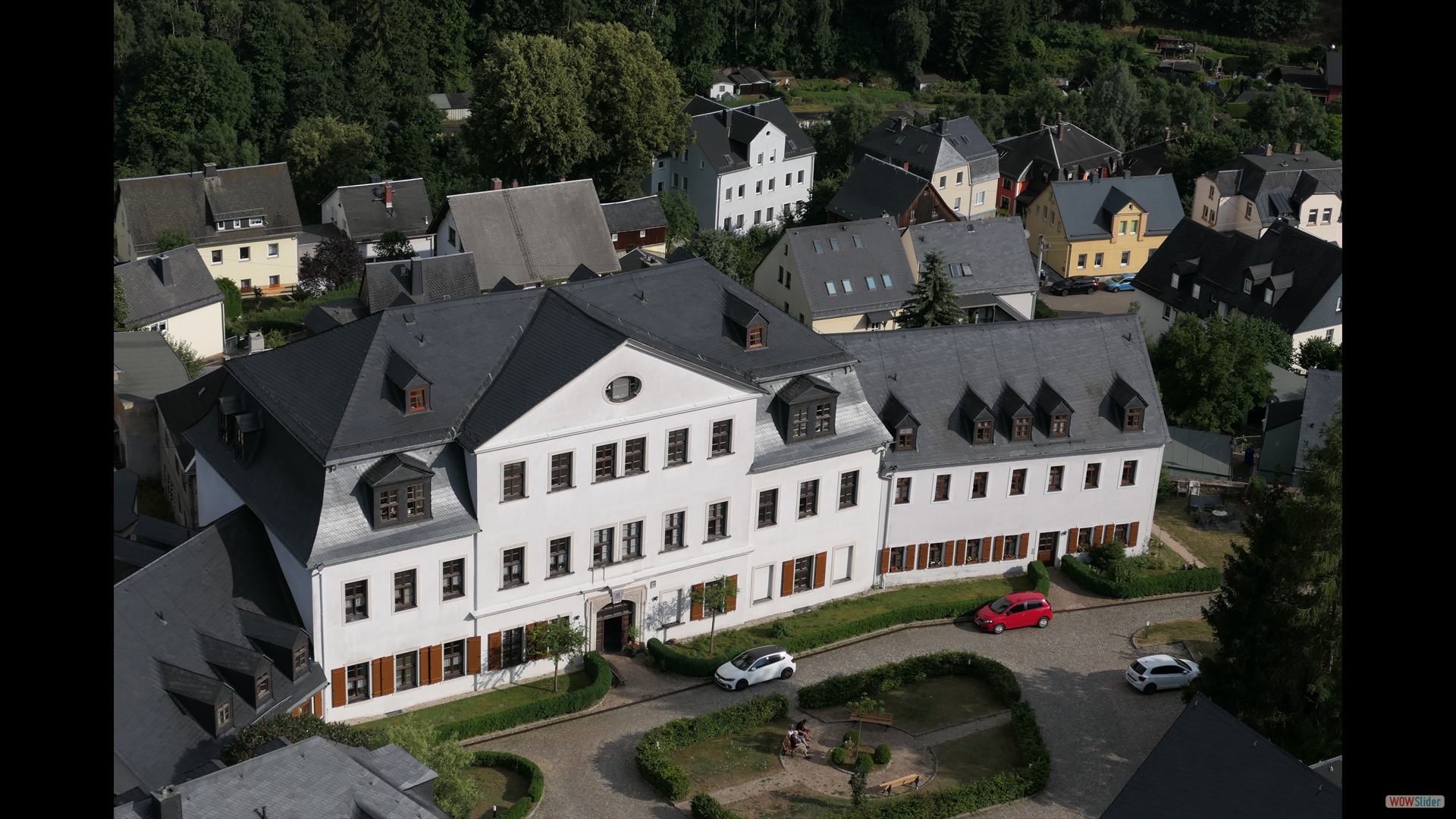 Kirchplatz 9 (ehem. Kaserne)