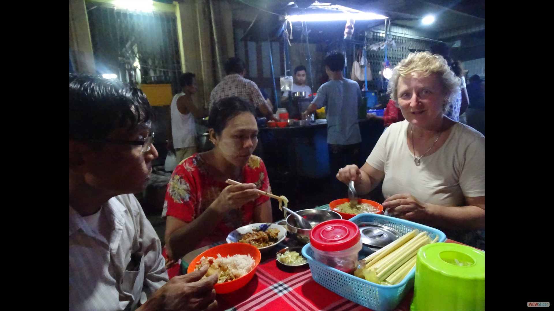 Abendbrot in einem Schnellrestaurant